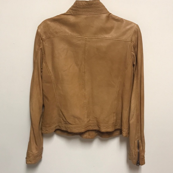 Soft caramel color.Look great any time of year - Picture 2 of 10